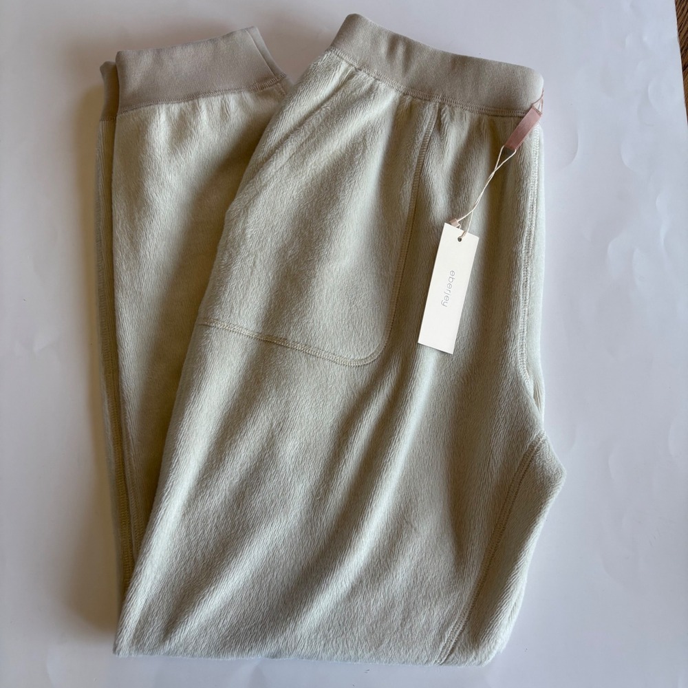 Eberjey Women's Small Plush Joggers Reversible Cuffed Lounge Pants Silver Lining